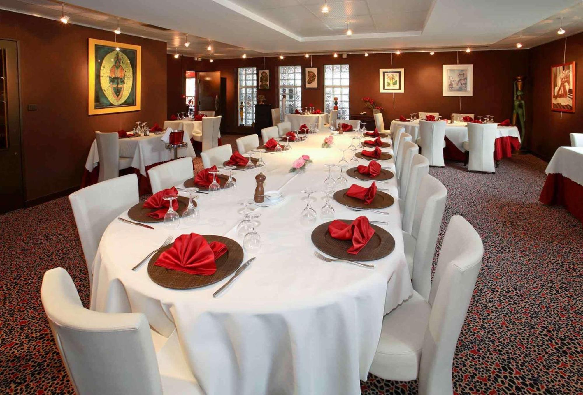 Hotel ibis Styles Segré Restaurant foto